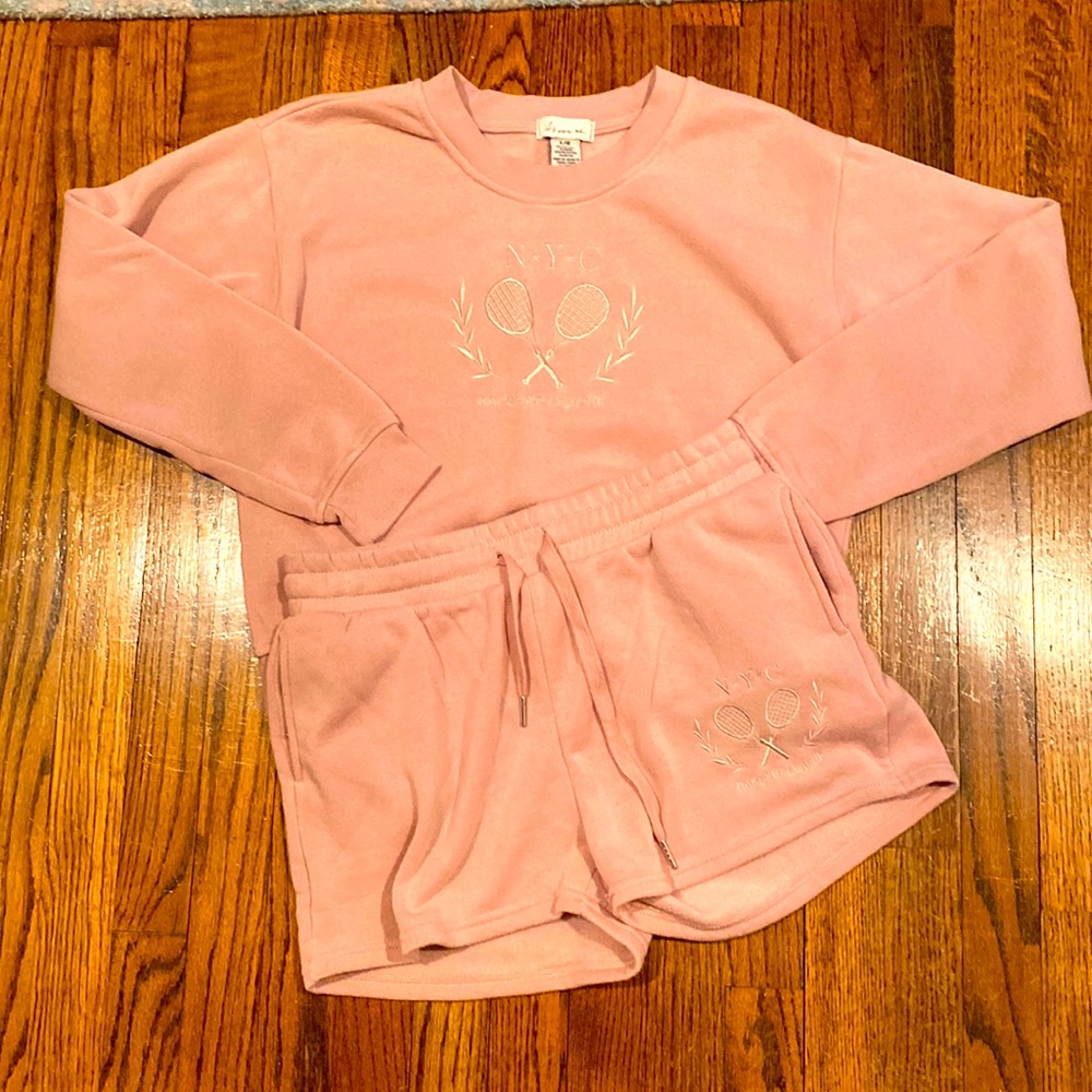 If it were me pink NYC Racquet League sweat short set women’s size L